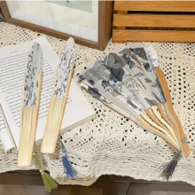 1 件中国风便携式折扇夏季高魅力便携式仿古凉扇旗袍汉服舞蹈布扇 - 灰色 - 查看 3