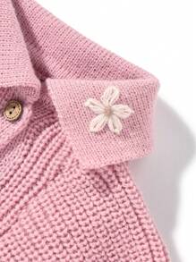 UFBemo 1pc Pet Sweater, Cute 3D Floral Knit Polo Collar Cardigan, Soft Comfortable Material Suitable For Cats And Small-Medium Dogs