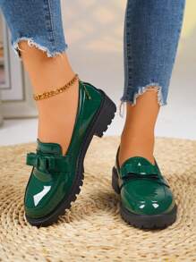 2024春季新款女士英倫風懶人鞋，漆皮，厚跟，柔軟鞋底，舒適且時尚