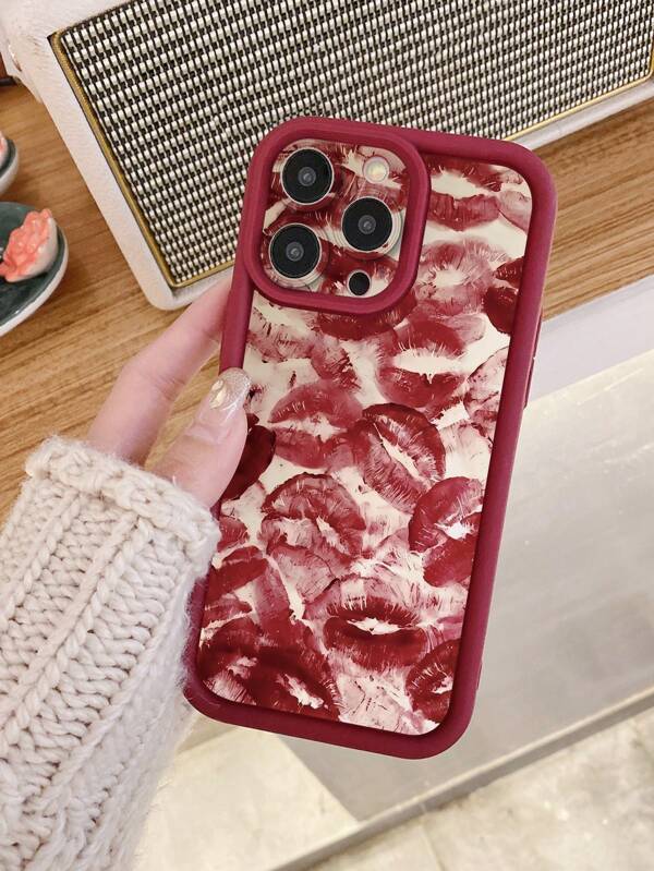 1pc Lipstick Print Pattern Protective Phone Case With Precise Hole Design, Compatible With IPhone 11 Pro Max/12 Pro Max/13 Pro Max/14 Pro Max/15 Pro Max/IPhone 16 Plus/IPhone 16 Pro Max, Samsung, Redmi, OPPO/Realme, VIVO, Infinix, Honor, One Plus