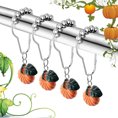 Set de 12 ganchos decorativos para cortina de ducha con diseño de calabaza naranja y rodamientos de bolas. Características: anillos de metal resistentes al agua y al óxido para una instalación fácil y segura. Ideal para accesorios de baño, dormitorio y cocina. Crea regalos personalizados de Navidad, perfectos como obsequios temporales o decoraciones festivas. Descubre inspiración creativa, tarjetas de Navidad hechas a mano, recomendaciones de regalos populares y regalos navideños seleccionados.