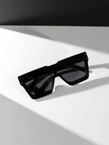 1 pièce Lunettes homme vintage au style sombre, monture carrée grand format européenne et américaine, au design personnalité clouté. Convient pour 1 pièce usage quotidien, les déplacements, les tenues de rue, les vacances, la rentrée scolaire. Accessoire de lunettes de soleil au style streetwear, s'accordant avec les pulls, vestes, sweats à capuche, pantalons et cargo pour l'été, les vacances, les sorties en extérieur et les voyages