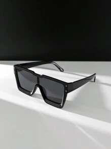 1 pièce Lunettes homme vintage au style sombre, monture carrée grand format européenne et américaine, au design personnalité clouté. Convient pour 1 pièce usage quotidien, les déplacements, les tenues de rue, les vacances, la rentrée scolaire. Accessoire de lunettes de soleil au style streetwear, s'accordant avec les pulls, vestes, sweats à capuche, pantalons et cargo pour l'été, les vacances, les sorties en extérieur et les voyages