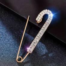 2pcs Elegant Golden And Silvery Rhinestone Sweater Cardigan Pin Brooch - Luxurious Simple Design For High-End Fashion - Oversized For Statement Look, Securely Fixed, Perfect For Exuding Confident Elegant