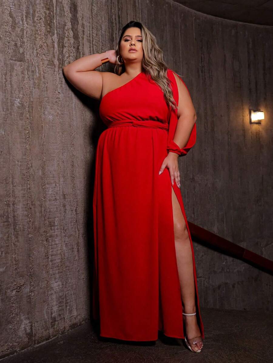 Women's Plus Size Long Dress With Single Sleeves And Slit And Delicate Belt - Red - View 1
