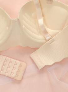 4 PIEZAS Ropa interior para mujer con sostén pequeño, sujetador sin costuras y sin cables, sujetador con aumento de pecho y sólido, lencería femenina cómoda y transpirable con hebilla trasera, sujetador de uso diario sencillo de unicolor con copa de palma suave y gruesa, ropa interior deportiva con cierre trasero y tirantes ajustables y desmontables, diseño sin tirantes y sin espalda para fiestas, bodas o vestidos