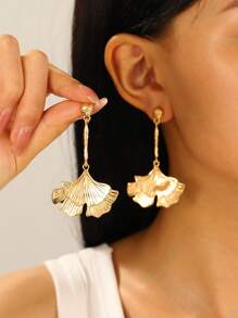 1 Paire De Boucles D'oreilles Pendentifs Créatives Et Chics En Forme De Feuilles De Ginkgo Avec Texture D'écorce D'arbre Pour Un Usage Quotidien Pour Les Femmes