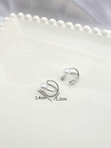 1 par de pendientes pequeños y exquisitos de clip para la oreja con perlas plateadas, diseño elegante y sencillo con alto sentido de estilo