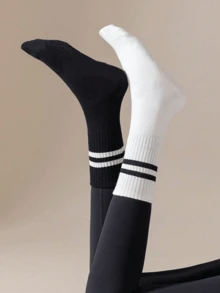 1pair Women Striped & Solid Color Knee-High Yoga/Outdoor Sports Socks - Multicolor - View 2