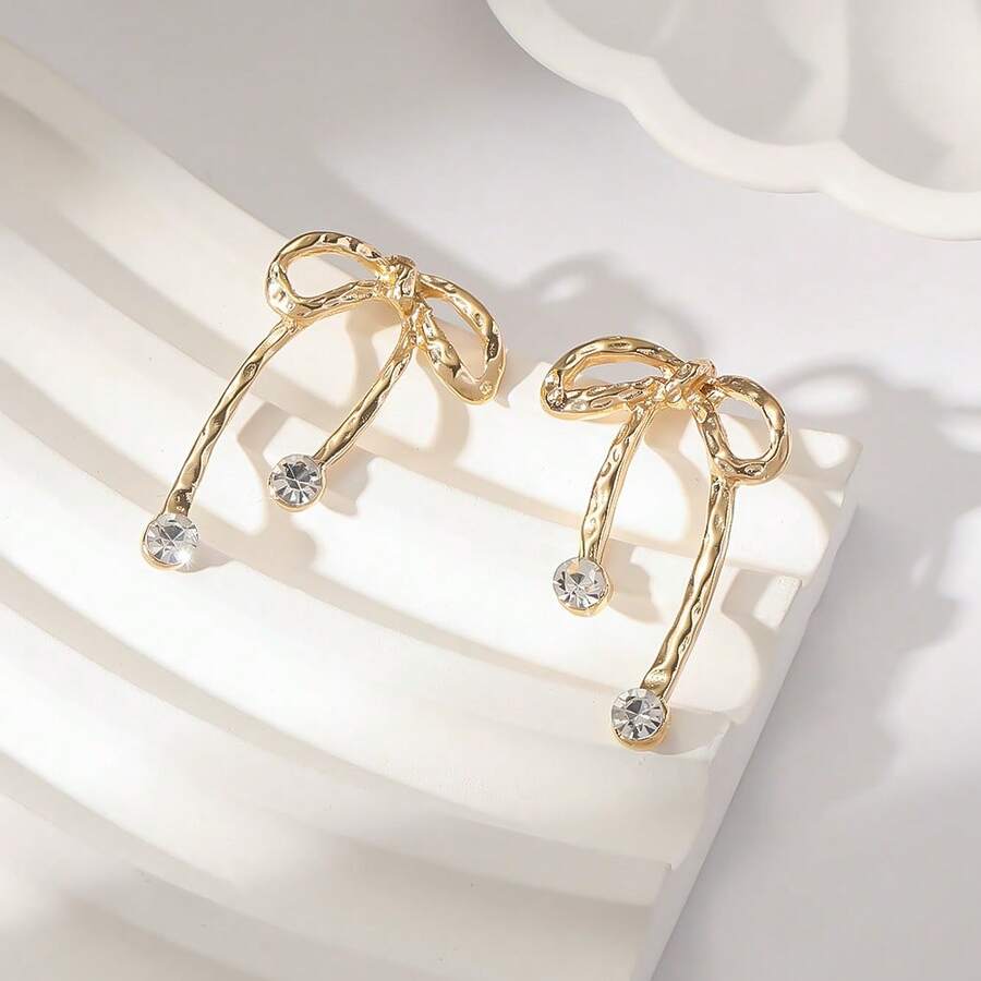 Fashion Gold White Rhinestone Bow Studs Earring - Gold - View 1
