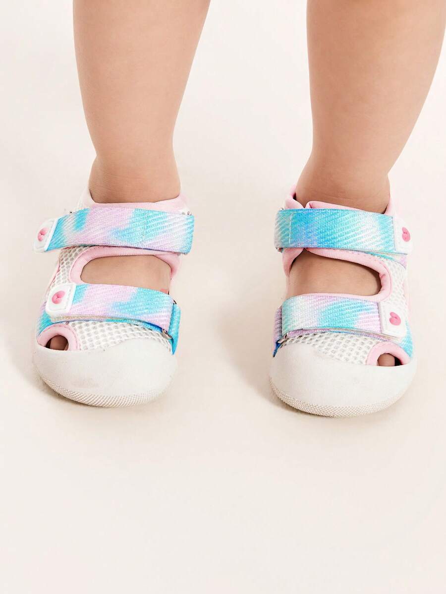 mini bala 兒童防滑透氣網格運動涼鞋，男女皆宜