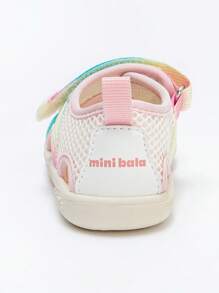 mini bala 兒童防滑透氣網格運動涼鞋，男女皆宜