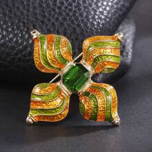 1 chiếc ghim cài áo hình chữ thập cổ điển thanh lịch bằng hợp kim kẽm, thích hợp cho phụ nữ đeo trên váy, vest, áo khoác trong các dịp lễ hội, tiệc tùng và sự kiện trang trọng. - màu xanh lá - Xem 3