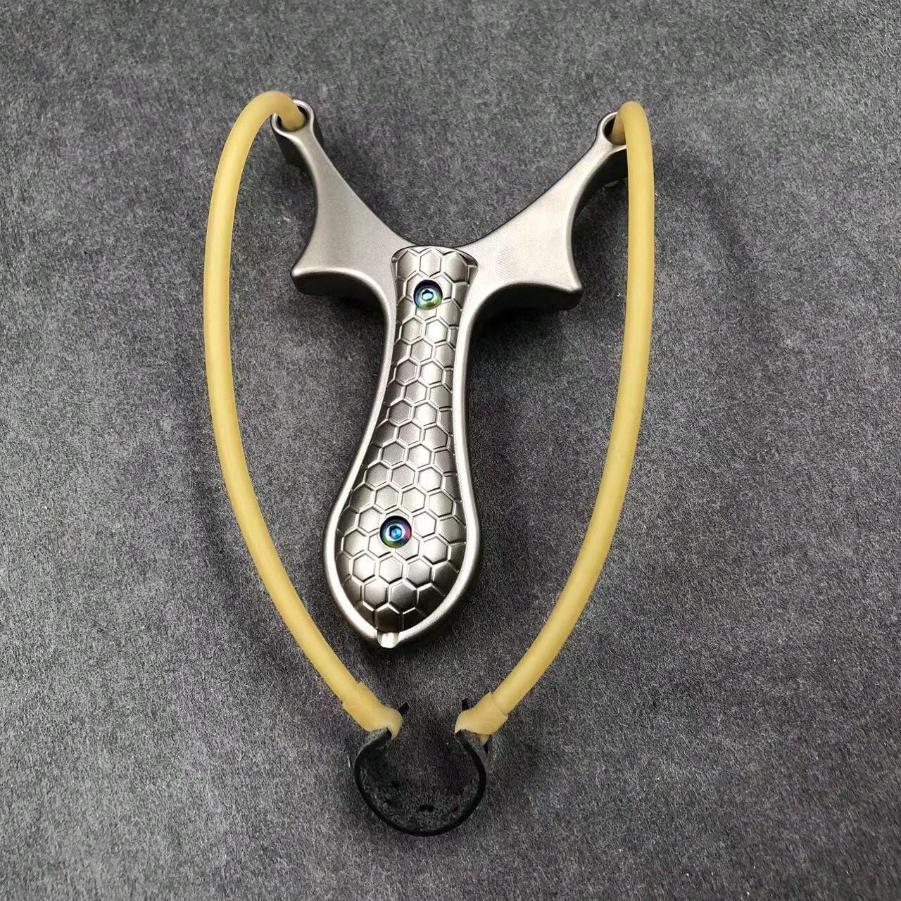 Long Distance High Quality Titanium Alloy Slingshot High Precision