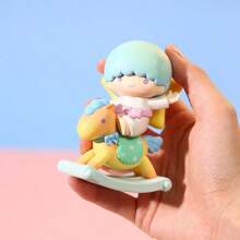 Miniso Personaggi fatti a mano della Dreamland Carousel di Sanrio, combinazioni di personaggi adorabili e caroselli, in materiale ABS, adatti come ornamenti da scrivania e regali per compleanni (1 pezzo, consegna casuale)