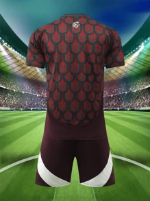 Magliette da club calcistici dei Mondiali, attrezzatura sportiva professionale, stile boyfriend. È possibile personalizzare specialmente con il tuo nome, numero, logo e qualsiasi motivo tu voglia stampare sugli abiti. Sono disponibili abiti da allenamento per competizioni personalizzati, che supportano la personalizzazione della squadra.