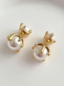 1 Pair Of Stylish Copper Metal Design Luxury Faux Pearl Earrings For Women's Daily Wear Of High Jewelry - Earrings - View 6