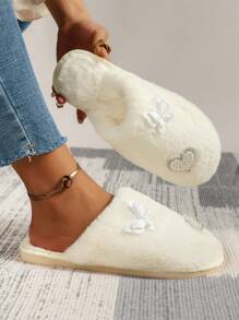 Elegante Perlen & Strass Plüsch Hausschuhe für Frauen, Schmetterling Dekor, flache leise Pelz Slides, Neu 2024 Herbst/Winter