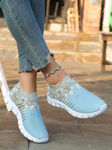 Nuevas zapatillas de punto para mujeres, de suela blanda, transpirables, resistentes a los olores, livianas, de moda, de estilo casual y deportivo de corte bajo - Celeste - Ver 6