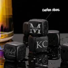 個性化威士忌冰石-手工製作的高級黑玄武岩石，威士忌禮盒套裝，伴郎禮物，專為父親的父親節禮物設計 - 黑色 - 查看 1