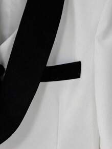 少年翻領長袖西裝外套，單排釦馬甲、褲裝和蝴蝶結套裝，適合春秋季節正式場合