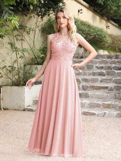 BABYONLINE D.R.E.S.S. V-Neck Embroidered Sleeveless Waist-Cinched Women's Formal Gown (Heavy Embellishment)