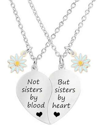 suteyi BFF 项链，适合 2 颗心形项链，Not Sisters By Blood 吊坠，最佳朋友友谊项链，2 件套，情人节礼物，送给她的情人