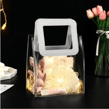 5 Stücke durchsichtige Geschenkbeutel mit weißem Griff, wiederverwendbare PVC-Geschenkverpackungsbeutel, kleine Tote Einkaufstasche, geeignet für Partygeschenke, Baby Shower, Hochzeit, Geburtstag