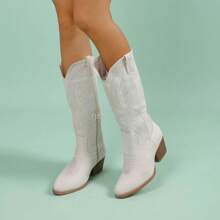 Women Western Cowboy Boots – Embroidered Mid-Calf Chunky Heel Cowgirl Boots With Side Zipper Stylish Comfortable Suede Fall/Winter Boots For Country Concert, Rodeo, Nashville Trip, Festival & Daily Wear [Size Up Half Size] - 白色 - 查看 1