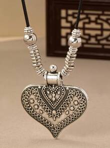 1pc Vintage Elegant Bohemian Style Distressed Heart Pendant & Star Floral Metal Design Necklace For Women