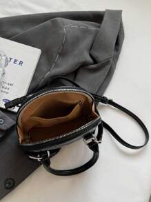 Mini Metallic Decorated Fashion Handbag With Pendant