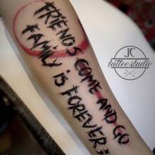 "BẠN ĐẾN VÀ ĐI, GIA ĐÌNH LÀ MÃI MÃI" Hình xăm dán Hình xăm tạm thời, Lâu dài, Không thấm nước, Nam và Nữ, Phong cách tối màu, Cánh tay, Tiếng Anh, Gia đình vĩnh cửu - Nhiều màu - Xem 1