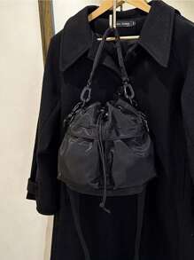 Túi xô dây rút mới, Túi đeo vai bằng vải nylon chống nước thích hợp, Túi thể thao cầm tay cá nhân hóa sức chứa lớn, Túi đeo chéo vai chống thấm nước và nhẹ, Túi xách nữ đơn giản, thời trang và giản dị - màu đen - Xem 5