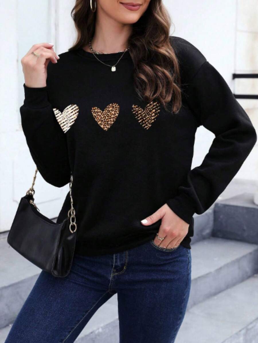 Moletom feminino Gola Redonda coração Tumblr Blusa de frio Streetwear Casaco - Preto - Visão 1