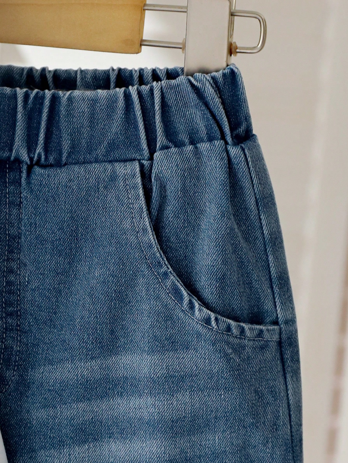 طقم بنطال جينز وبلوزة بأكمام طويلة مخطط للشباب 2 ق...