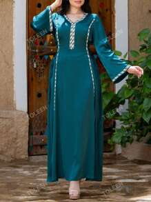 Vestido largo de mangas largas árabe de moda y elegante para mujer