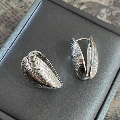 2pcs Vintage Metal Shell Stud Earrings For Women Punk Silver Color Texture Geometric Asymmetrical Ear Buckle Jewelry Party Gift
