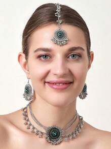 2024 New 4pcs/Set Exquisite Bohemian Style Women's Jewelry Set Including 1pc Silver Zinc Alloy Material Layered Chain Necklace With Faux Pearl Design, 1 Pair  Style Inlaid Red/White/Green Glass Rhinestone Earrings, 1pc Bollywood Style Head Chain. Suitable For Women's Daily Wear Or As Gift For Christmas And Other Occasions.