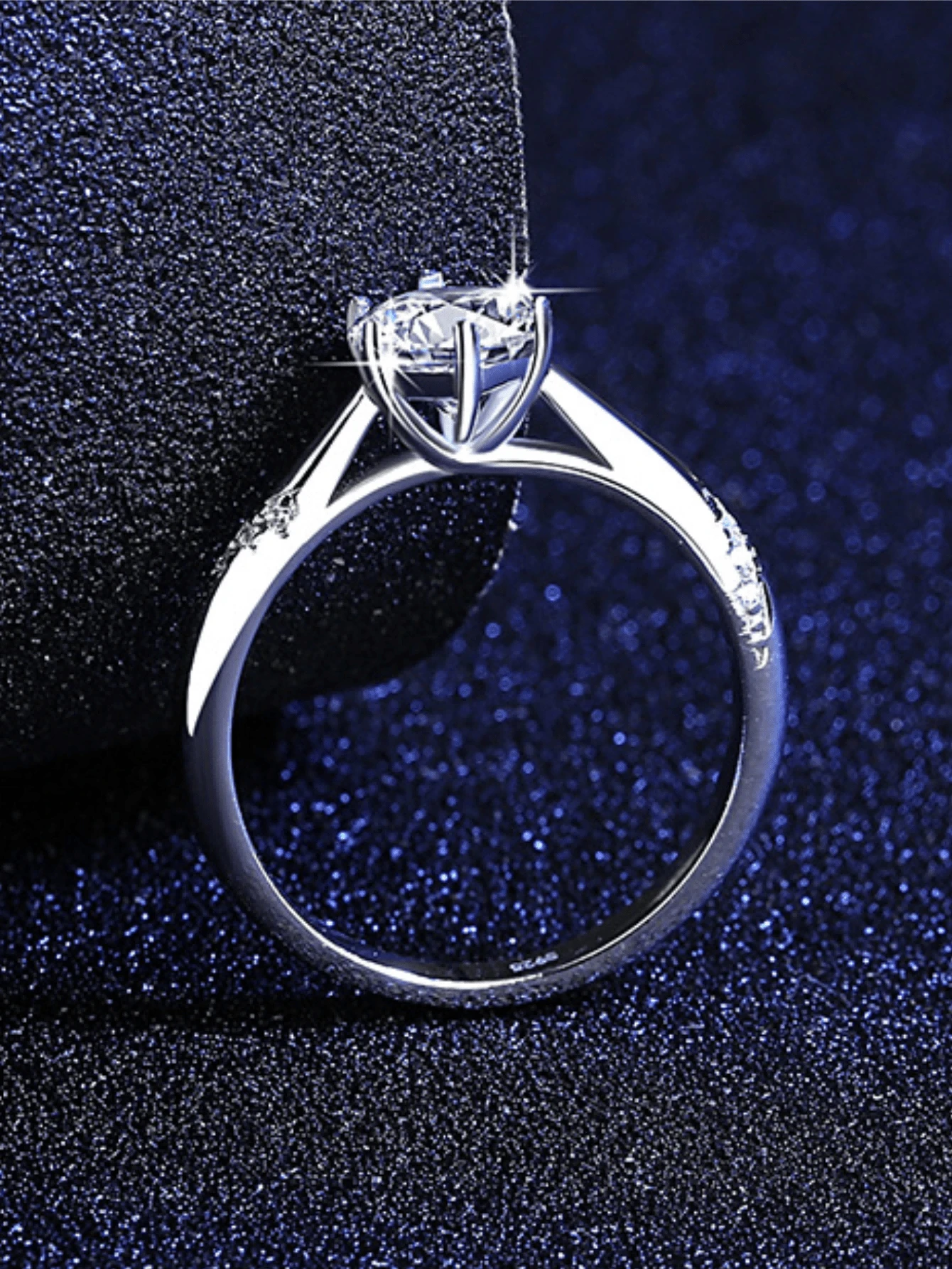 1 件时尚莫桑石 925 纯银镀铑高端奢华经典新娘结婚戒指，周年纪念珠宝礼物