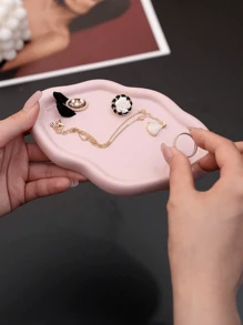 1pc Asymmetrical Ceramic Jewelry Dish For Desktop Ring, Necklace, Earrings Collection Storage And Display Tray, Gift For Valentine's Day - Pink - View 3