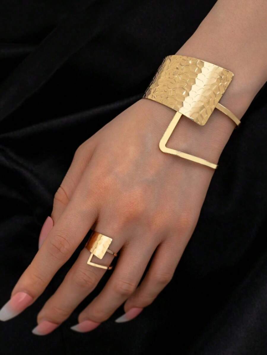 1套歐美時尚凹凸幾何切割設計高端日常開口手環手鐲配戒指套裝，適用於女性 - 金色 - 查看 1