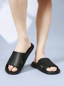 Papuci unisex ușori din EVA, cu fund moale și talpă anti-alunecare, perfecti pentru interior, băi, plajă și ținute casual vara - Negru - Vizualizare 3