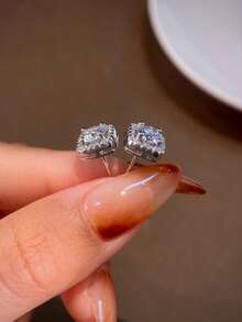 Newsoul 1 对 0.5 克拉认证 D 色莫桑石钻石独特订婚耳钉女士订婚婚礼耳环优雅 925 纯银婚礼新娘珠宝 - 銀色 - 查看 4