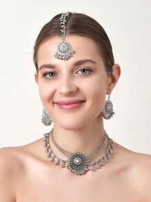 2024 New 4pcs/Set Exquisite Bohemian Style Women's Jewelry Set Including 1pc Silver Zinc Alloy Material Layered Chain Necklace With Faux Pearl Design, 1 Pair  Style Inlaid Red/White/Green Glass Rhinestone Earrings, 1pc Bollywood Style Head Chain. Suitable For Women's Daily Wear Or As Gift For Christmas And Other Occasions.