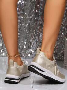 Women's Low Vamp Thick Sole Sport Shoes Classic & Comfortable Flat Fashionable Athletic Walking Shoes