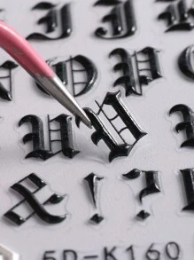 1 pieza Pegatina de arte de uñas con relieve 5D estilo gótico, diseño de símbolos, letras y números en blanco y negro, decoración autoadhesiva para salón de uñas, esmalte de gel y deslizadores de uñas DIY - Blanco y Negro - Ver 5