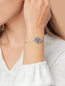 个性化镌刻名字手链 - 经典不锈钢圆形硬币手镯带吊坠，可调节书法风格字母手工女士手链，可定制日期、名字、家庭珠宝 银、金、玫瑰金 时尚、秋季时尚、休闲、可爱、简约、简约、老钱定制、个性化、独特 送给女朋友、妈妈、家人、朋友、女儿、祖父母的理想礼物 周年纪念日、情人节、母亲节、生日、毕业典礼、婚礼、日常佩戴 - 金色 - 查看 6