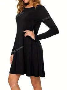 Abito-Maglietta a maniche lunghe minimalista monocromatico casual da donna