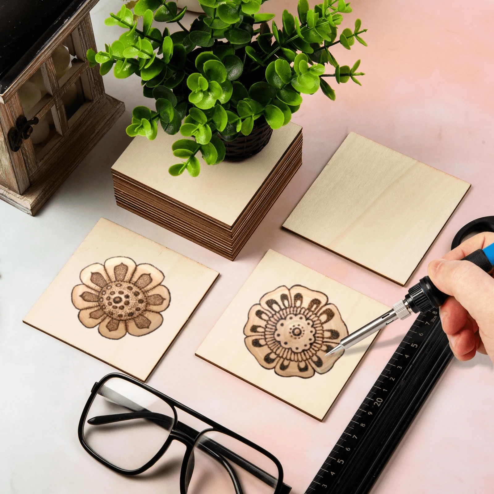 ABOOFAN 72pcs Unfinished Horseshoe Wood Cutouts - Blank Wood Slices For DIY Crafting, Painting, Decor