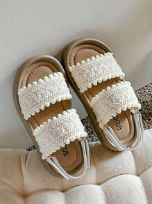 1 Pair Of Summer Promotion Pearl White Girls Wear Slippers Comfortable Soft Simple Brown Thick Soled Girls 3-12 Year Old Sandals Suitable For Indoor And Outdoor Performance Hairball Decoration Double Strap Strap Design Flip-Flops